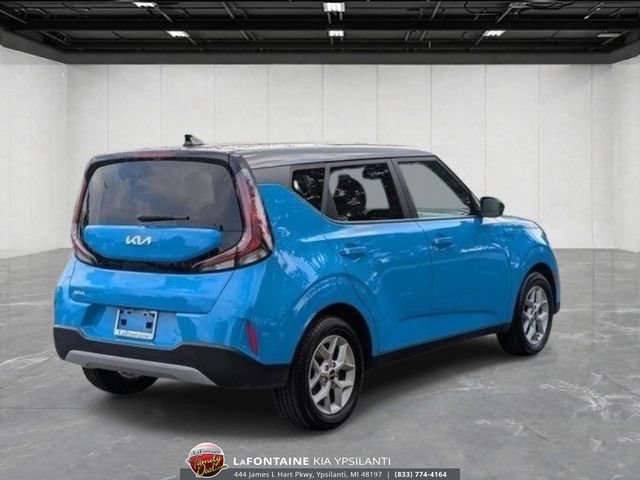 Certified 2023 Kia Soul S FWD image 5
