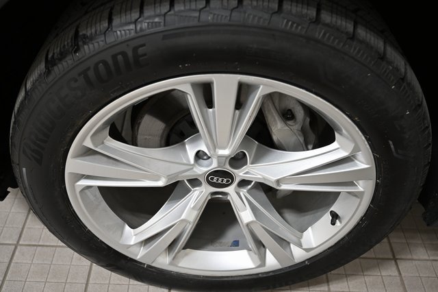 Used 2022 Audi Q8 Premium Plus w/ Premium Plus Package image 18