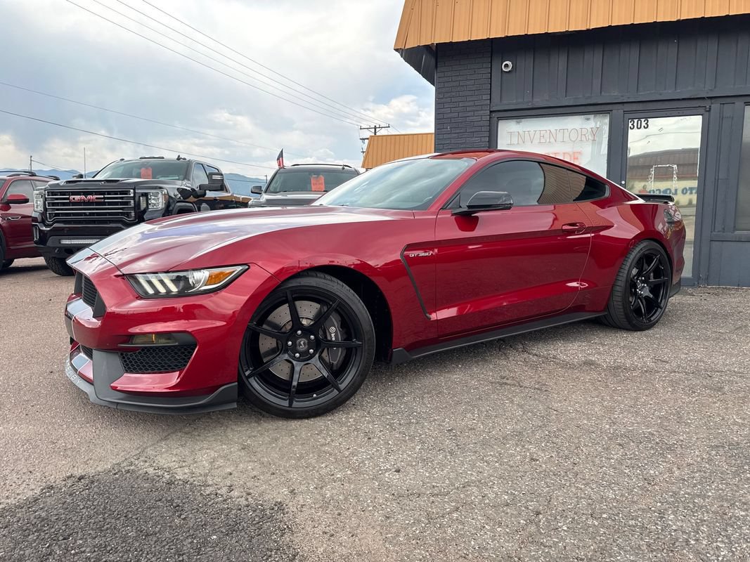 Used 2017 Ford Mustang Shelby GT350 RWD image 3