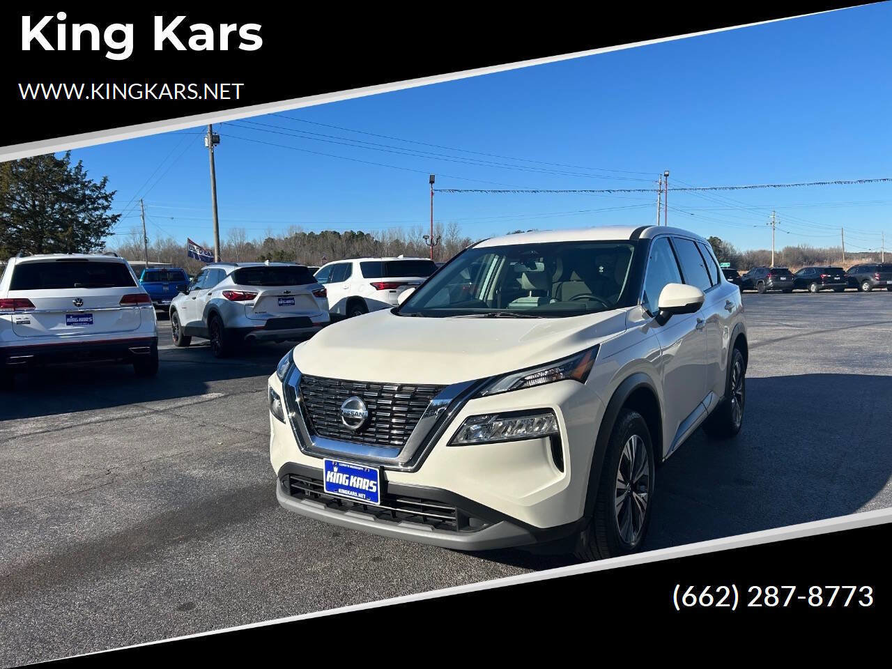 Used 2021 Nissan Rogue SV image 1