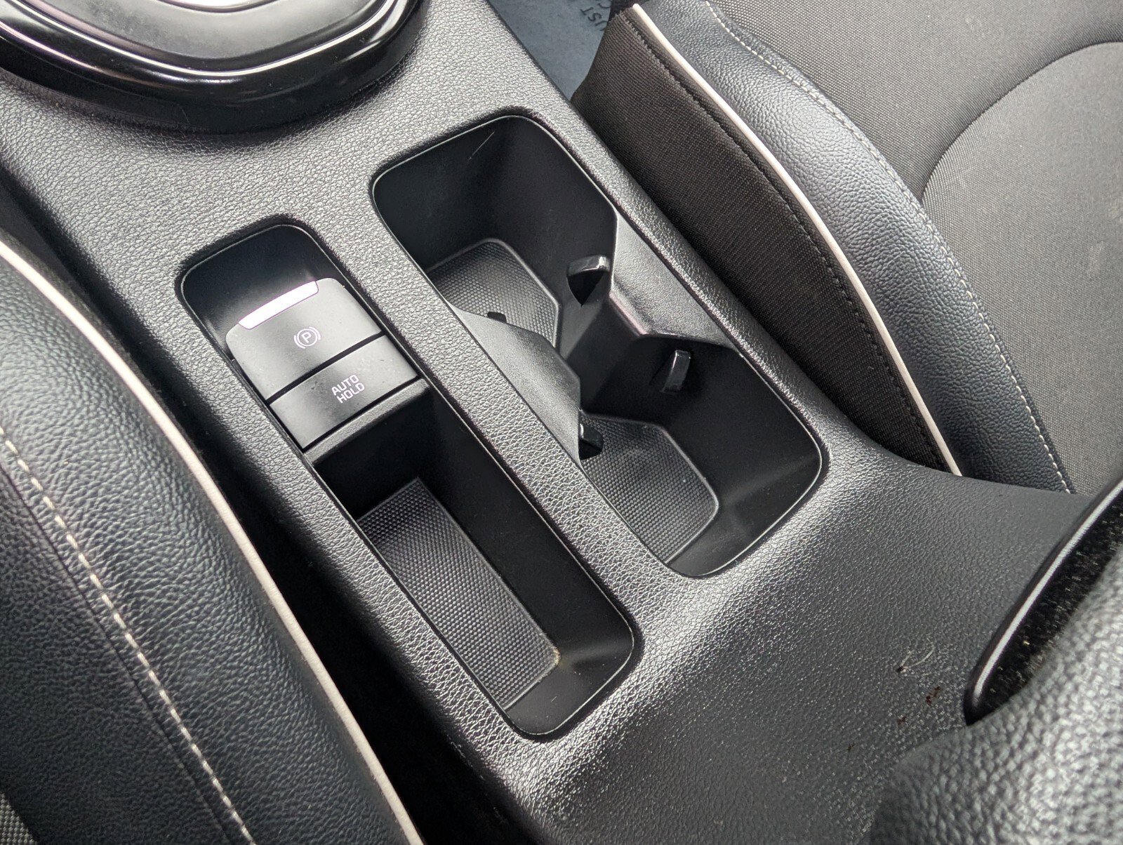 Used 2024 Kia Forte GT-Line w/ GT-Line Premium Package image 32