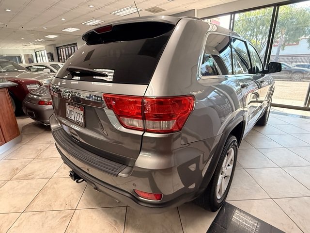 Used 2012 Jeep Grand Cherokee Laredo AWD/4WD image 15