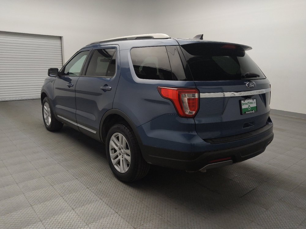Used 2019 Ford Explorer XLT AWD/4WD image 5