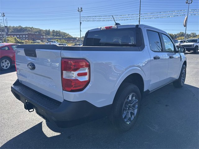 New 2025 Ford Maverick XLT image 4