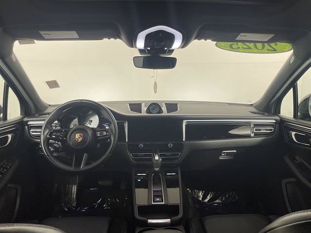 Used 2025 Porsche Macan S AWD/4WD image 12