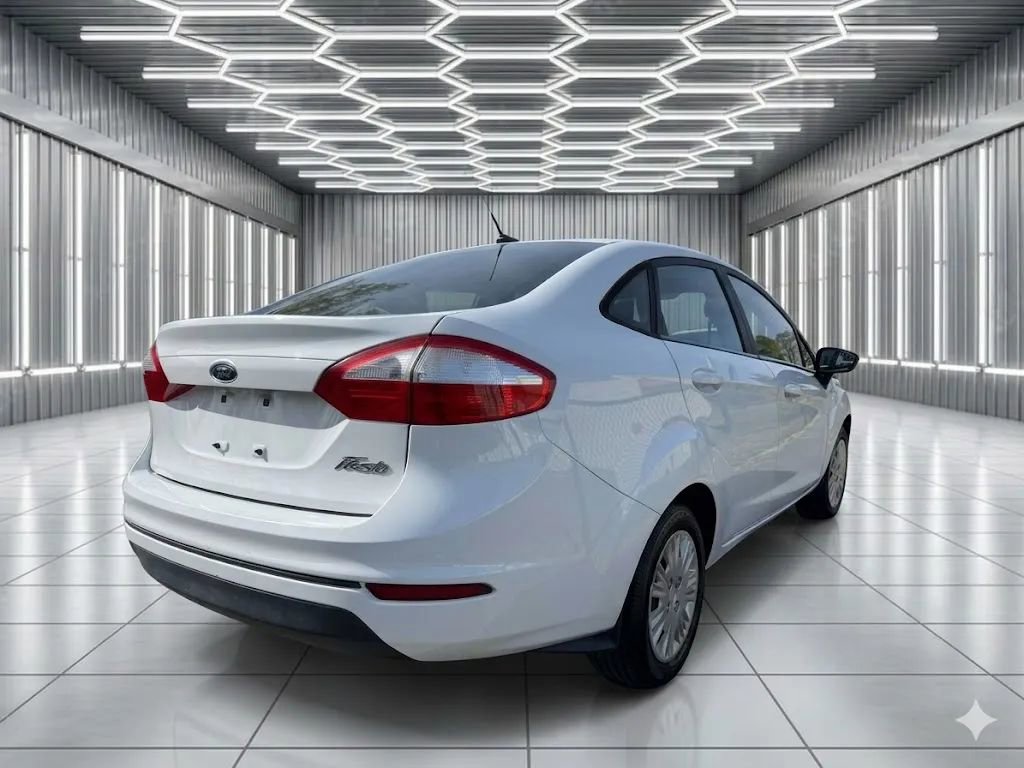 Used 2016 Ford Fiesta S FWD image 3
