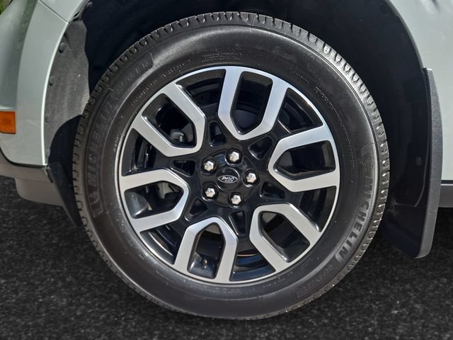 Used 2022 Ford Maverick Lariat w/ Lariat Luxury Package FWD image 4