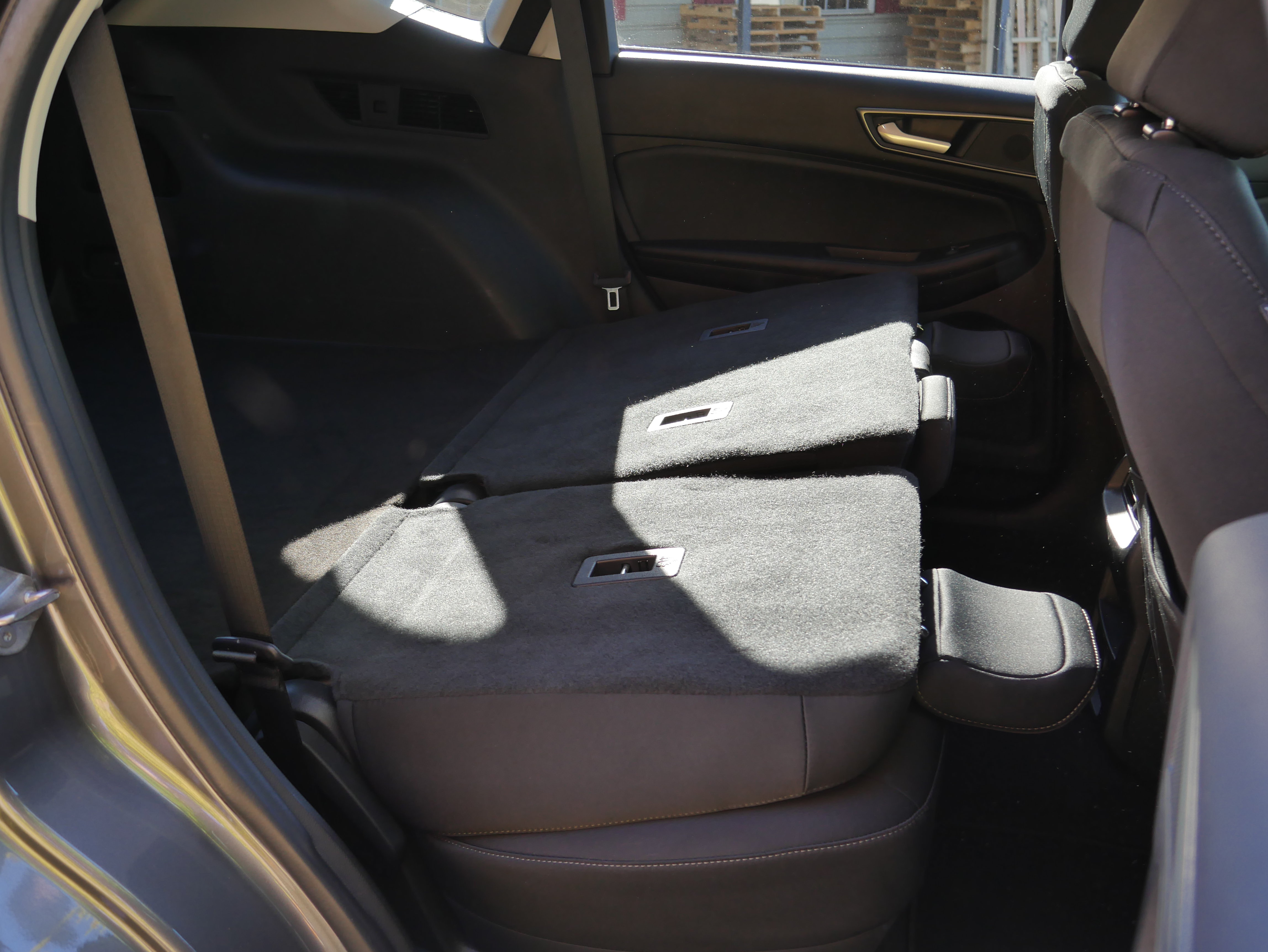 Certified 2023 Ford Edge SE w/ Black Appearance Package AWD/4WD image 24