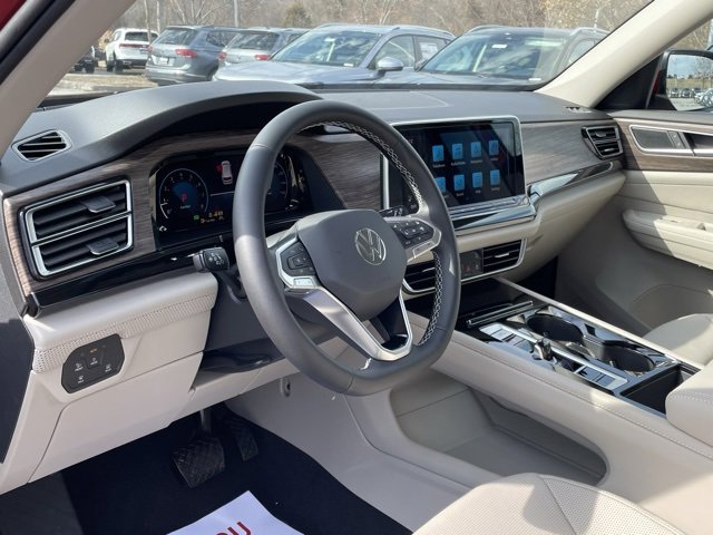 New 2025 Volkswagen Atlas SEL image 9