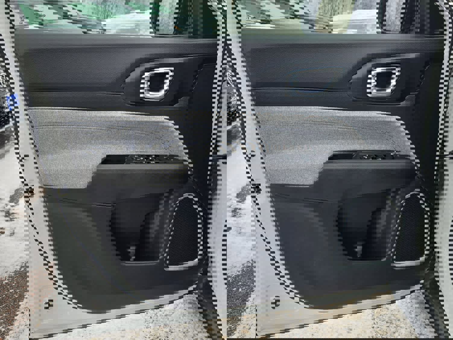 Used 2024 Jeep Compass Latitude image 21