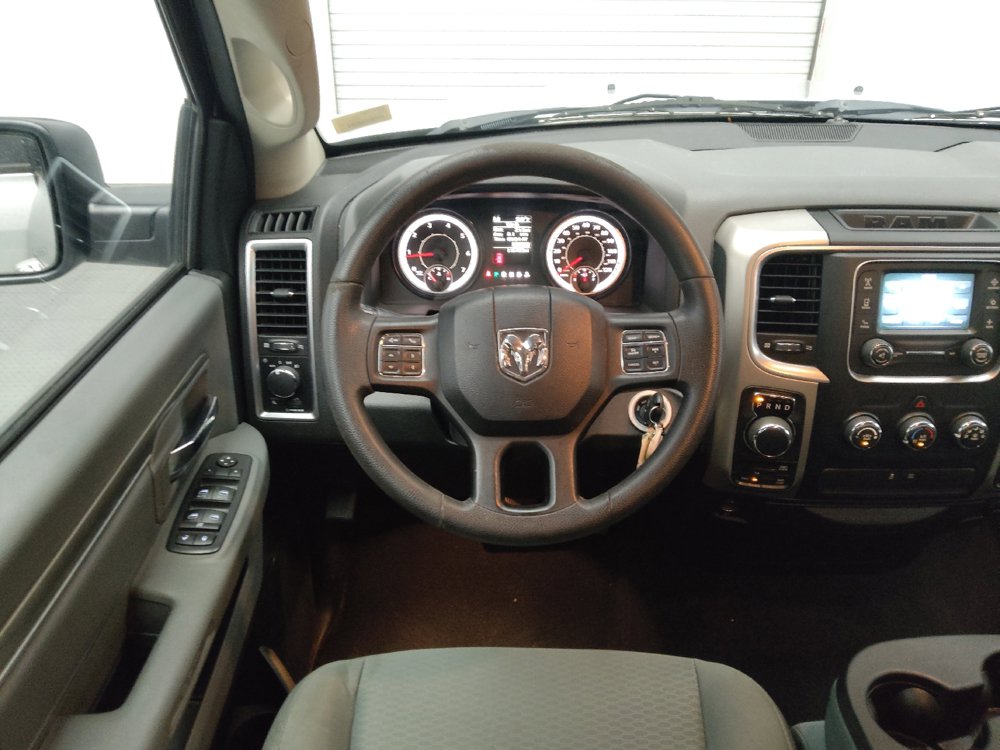 Used 2017 RAM 1500 Classic SLT AWD/4WD image 22