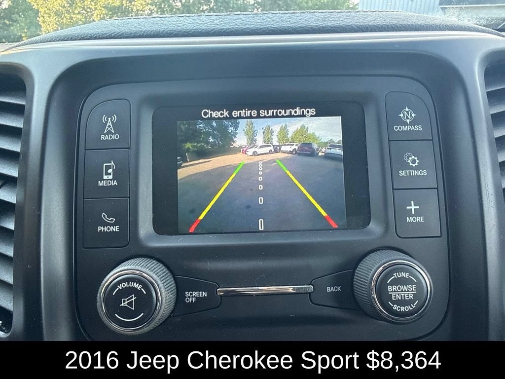 Used 2016 Jeep Cherokee Sport FWD image 25