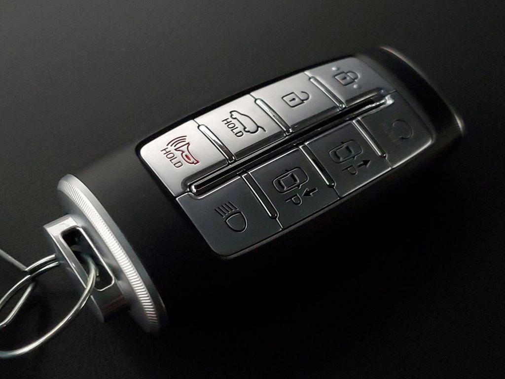 Used 2024 Genesis Electrified GV70 Advanced image 26