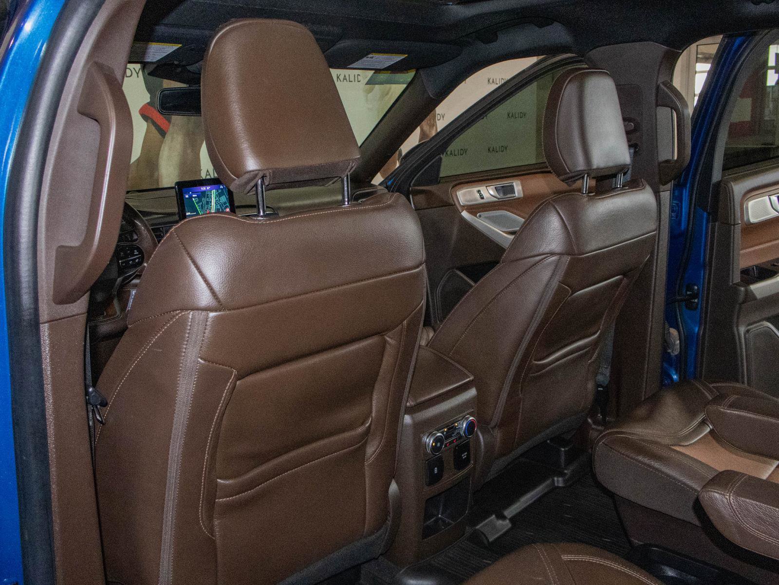 Used 2021 Ford Explorer King Ranch w/ Premium Technology Package image 10