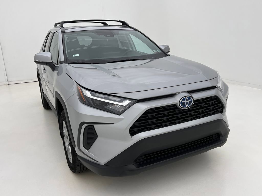 Used 2024 Toyota RAV4 XLE image 7