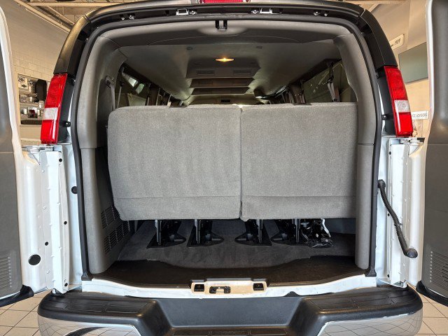 Used 2024 Chevrolet Express 3500 LT w/ LT Preferred Equipment Group image 22