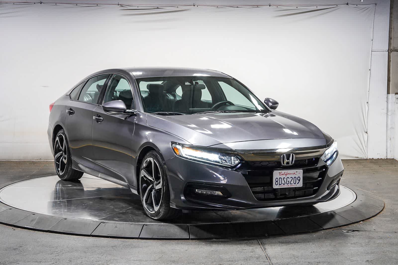Used 2018 Honda Accord Sport image 5