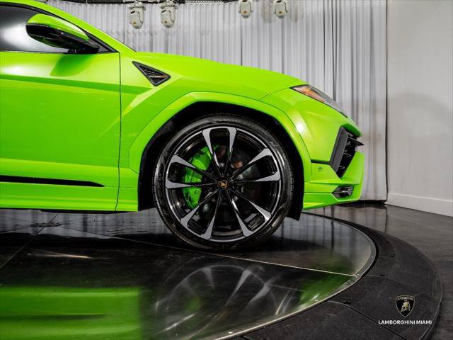 Used 2024 Lamborghini Urus S AWD/4WD image 17