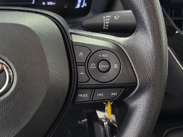 Used 2026 Toyota Corolla LE FWD image 25
