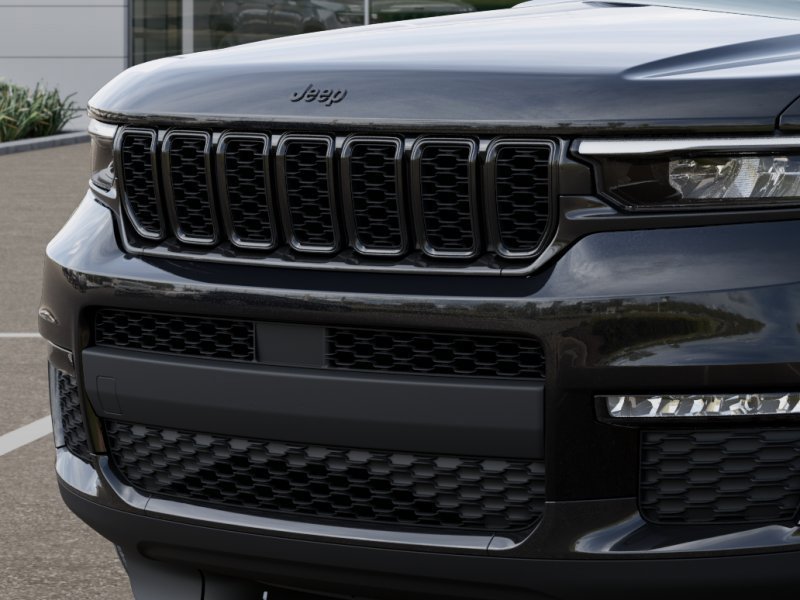 New 2025 Jeep Grand Cherokee L Limited w/ Black Appearance Package image 30