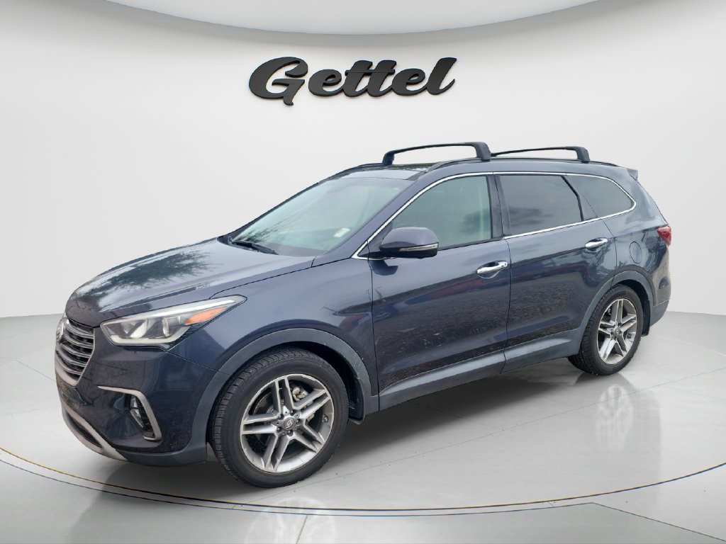 Used 2017 Hyundai Santa Fe FWD image 1