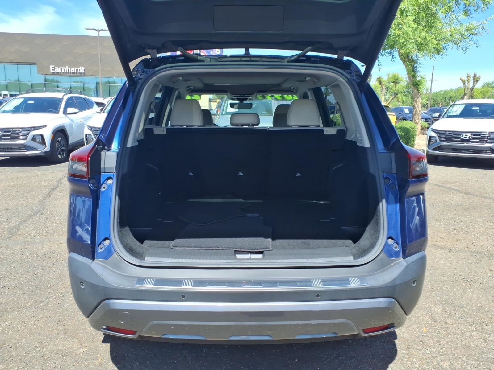 Used 2022 Nissan Rogue SL FWD image 10