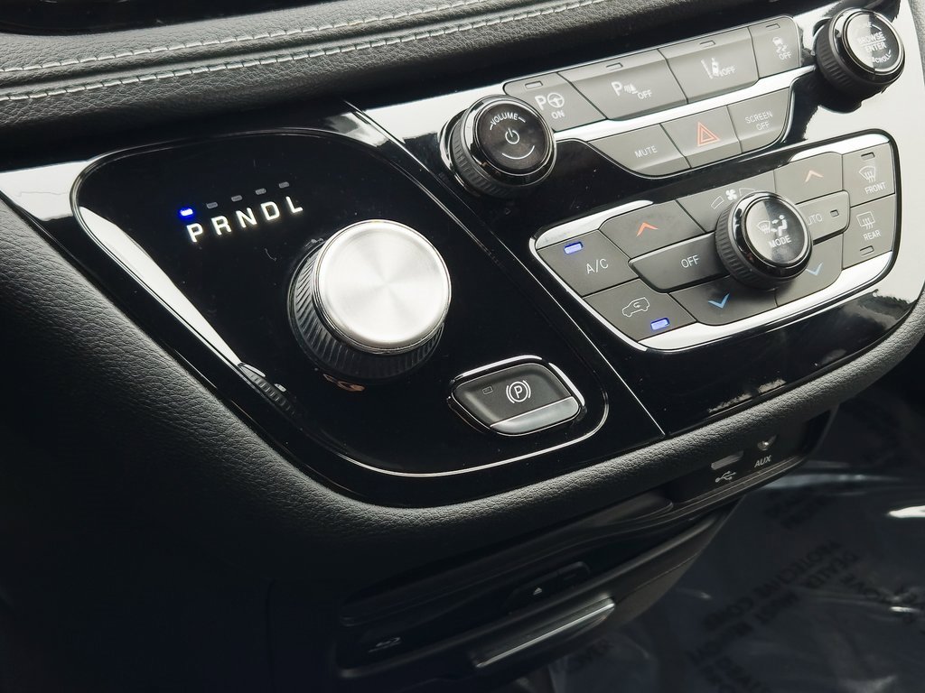 Used 2020 Chrysler Pacifica Limited w/ Advanced Safetytec Group image 15