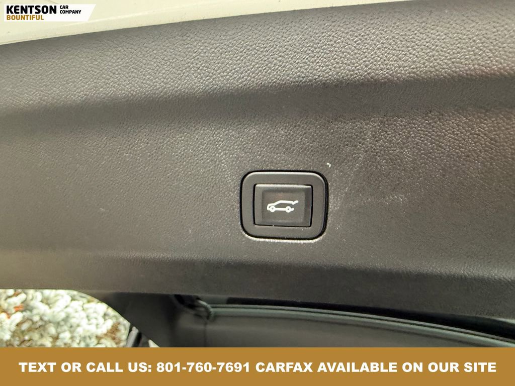 Used 2024 GMC Yukon AT4 w/ AT4 Premium Plus Package image 35