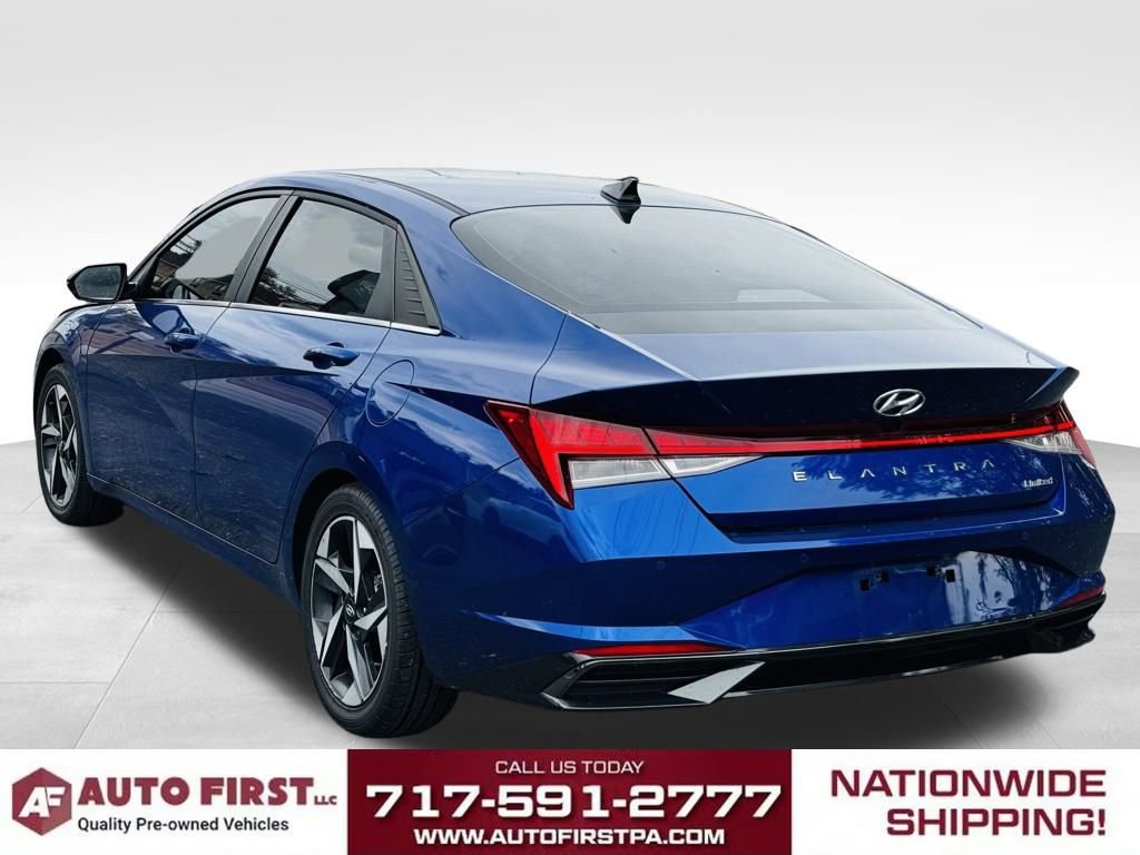 Used 2023 Hyundai Elantra Limited w/ Preferred Accessory Package image 5
