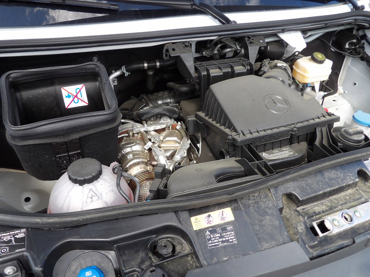 Used 2025 Mercedes-Benz Sprinter 2500 image 18
