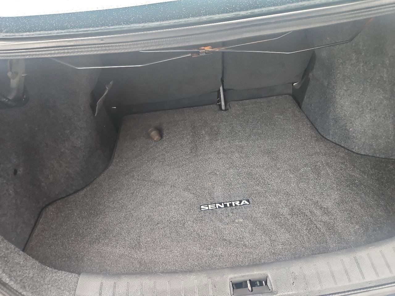 Used 2013 Nissan Sentra FE+ SV image 31