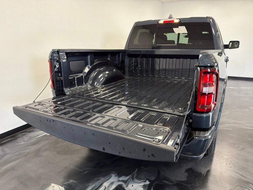 New 2026 RAM 1500 Big Horn AWD/4WD image 7