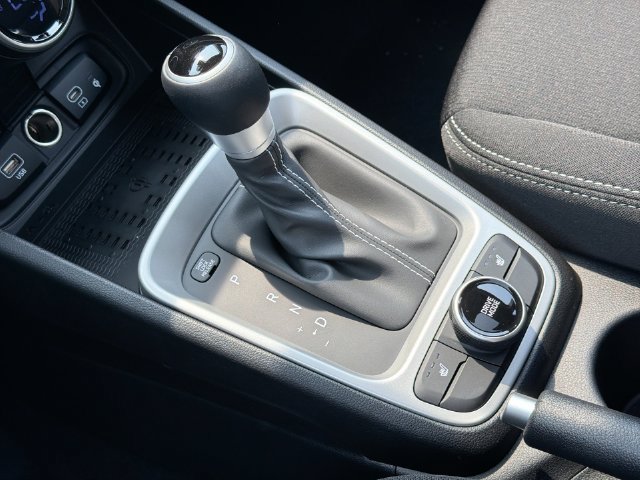 New 2026 Hyundai Venue SEL FWD image 30