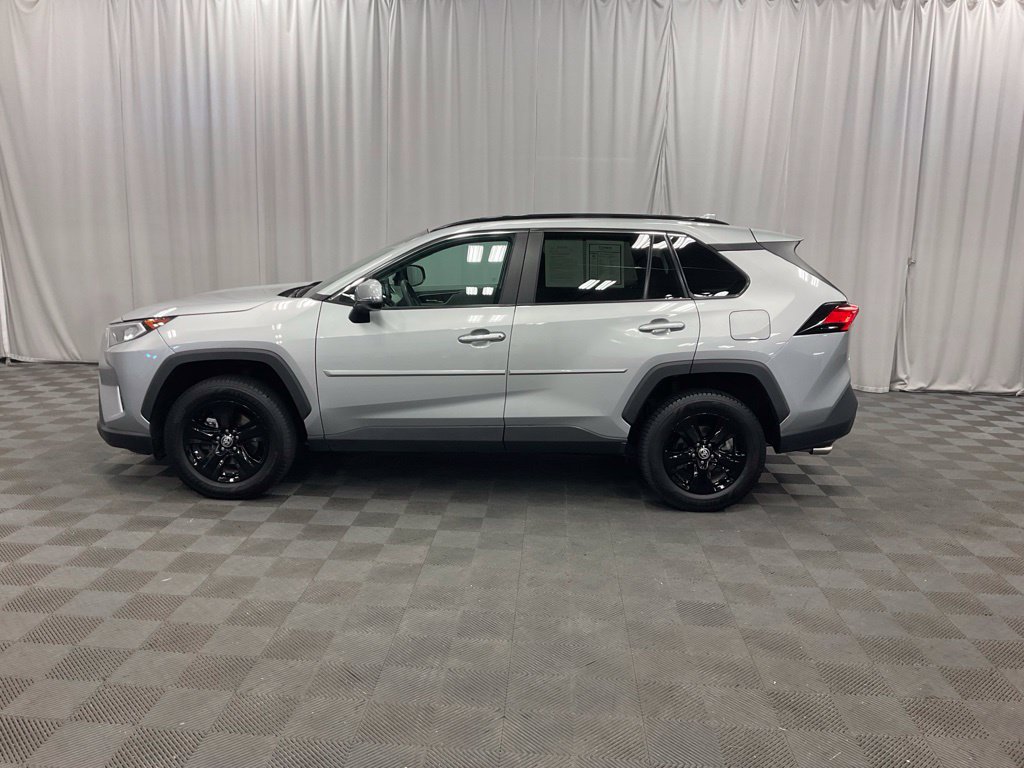 Used 2021 Toyota RAV4 XLE w/ XLE Grade Weather Package AWD/4WD image 35