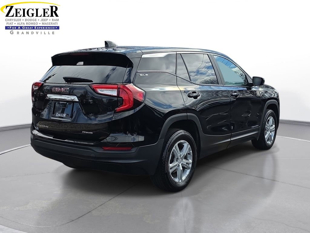 Used 2023 GMC Terrain SLE AWD/4WD image 5