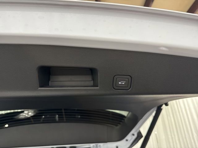 New 2026 Chevrolet Traverse Z71 w/ Enhanced Driving Package image 16