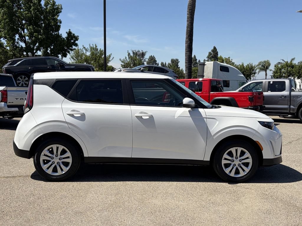 Used 2025 Kia Soul LX FWD image 45