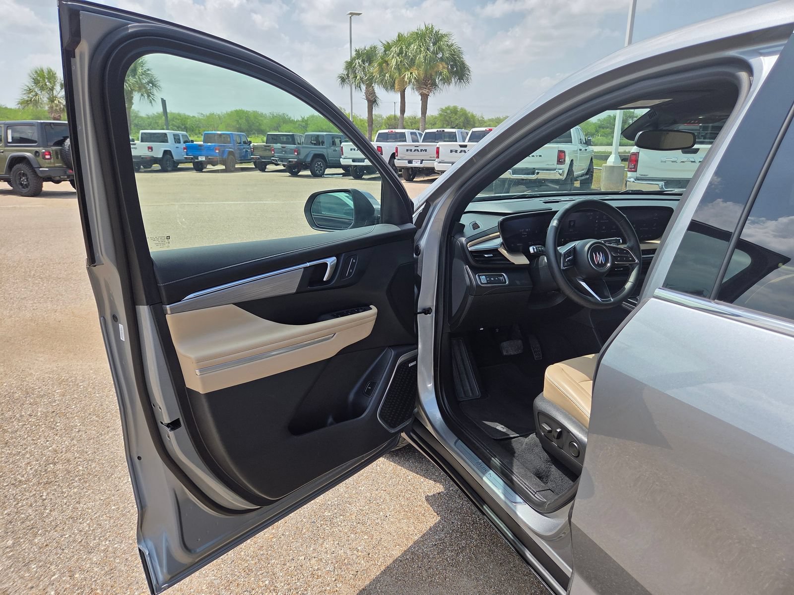 Used 2026 Buick Enclave Preferred FWD image 11