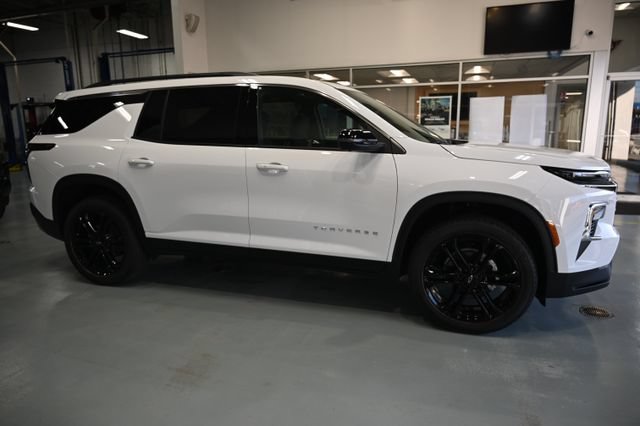 New 2026 Chevrolet Traverse LT w/ Driver Confidence Package FWD image 4