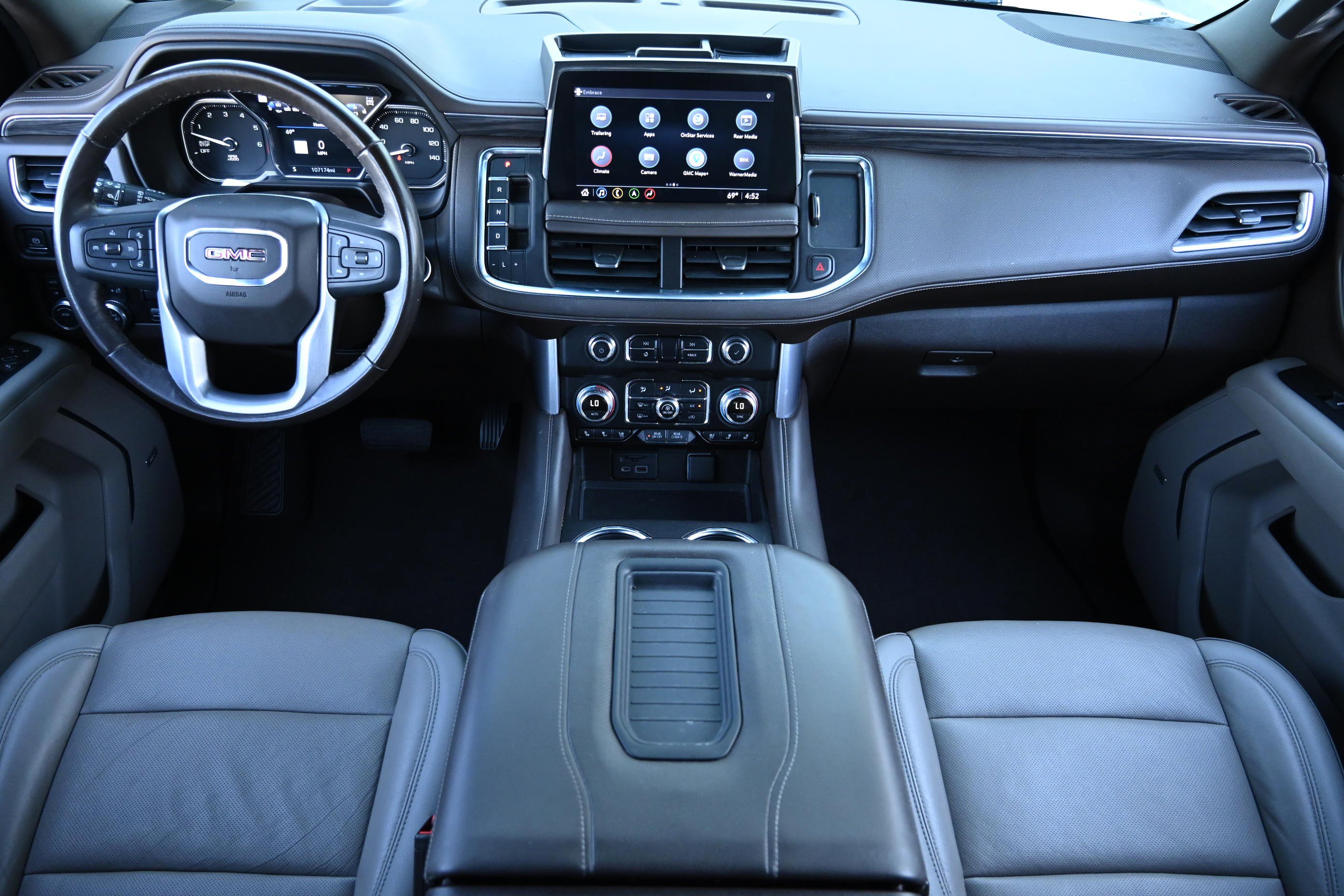 Used 2021 GMC Yukon SLT w/ SLT Premium Package image 13