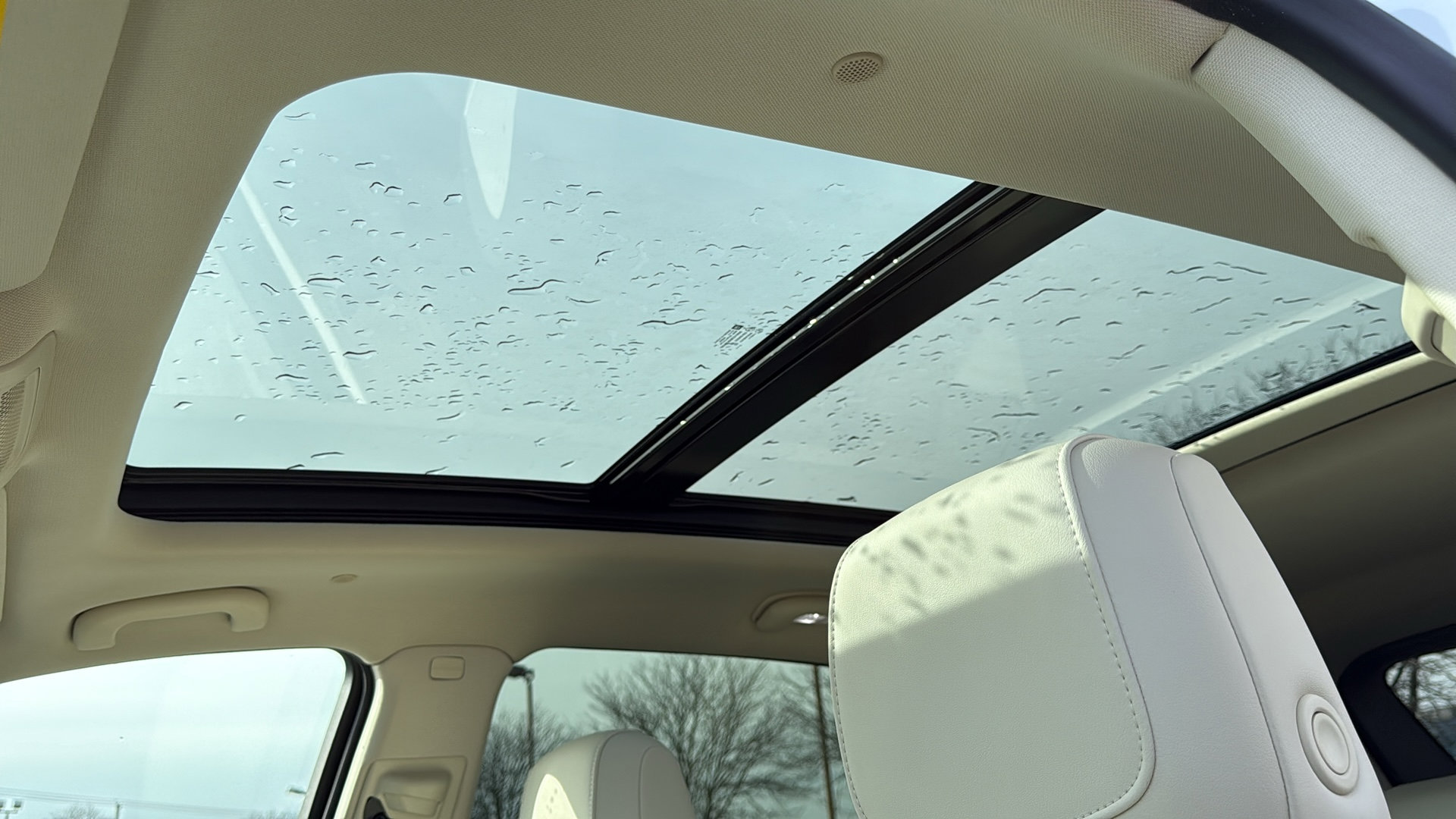 New 2026 Cadillac XT5 Premium Luxury w/ LPO, Floor Liner Package image 28