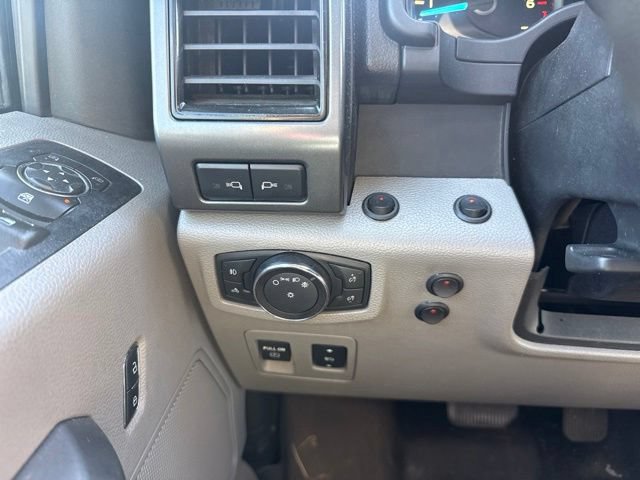 Used 2018 Ford F150 XLT w/ Equipment Group 302A Luxury AWD/4WD image 28