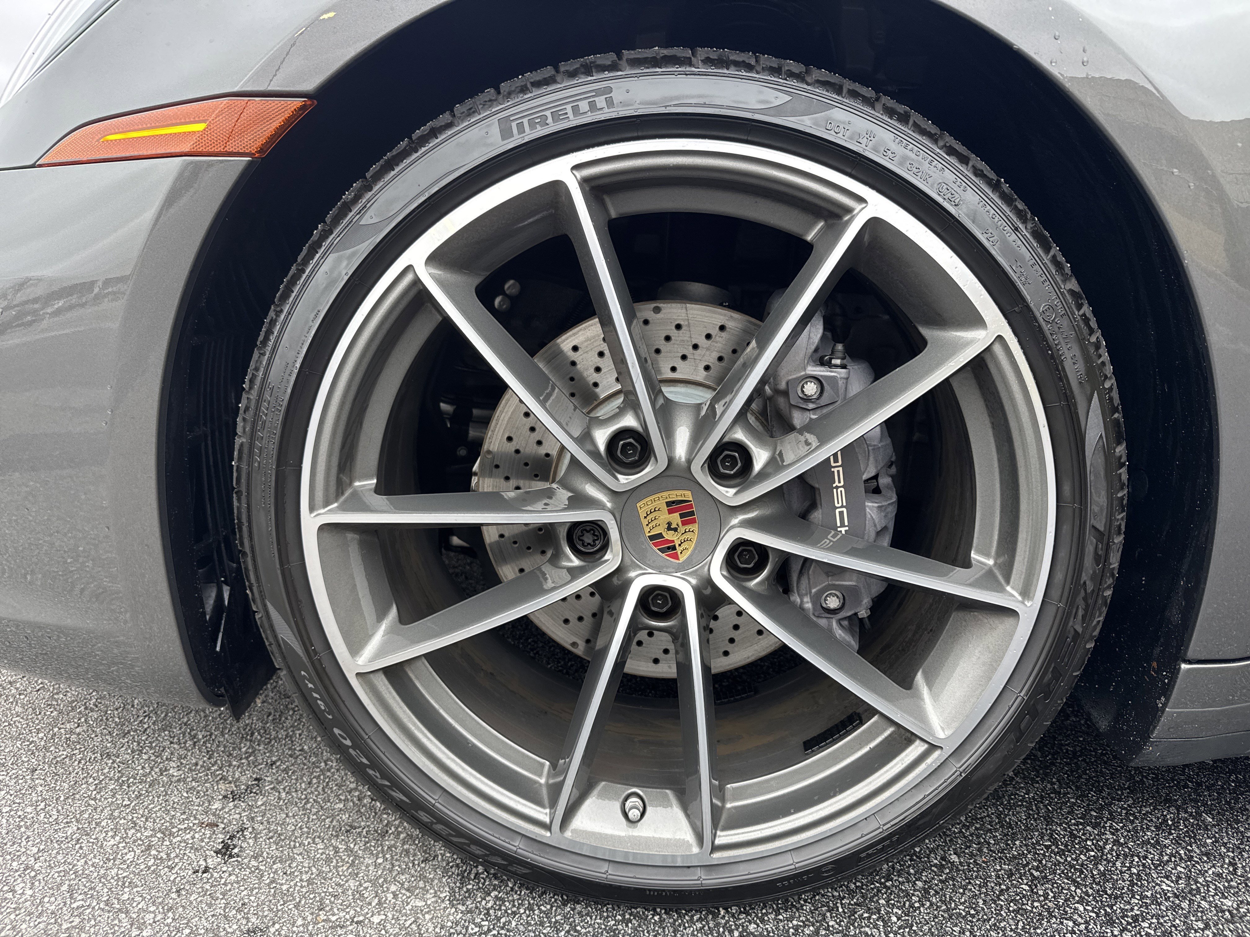 Used 2024 Porsche 911 Carrera w/ Premium Package image 13