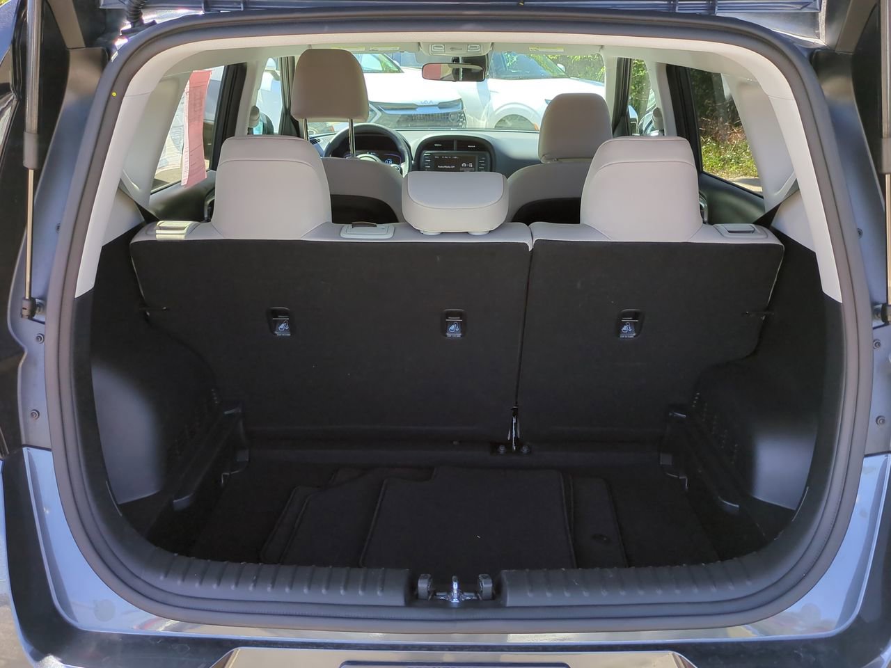 Certified 2025 Kia Soul LX image 13