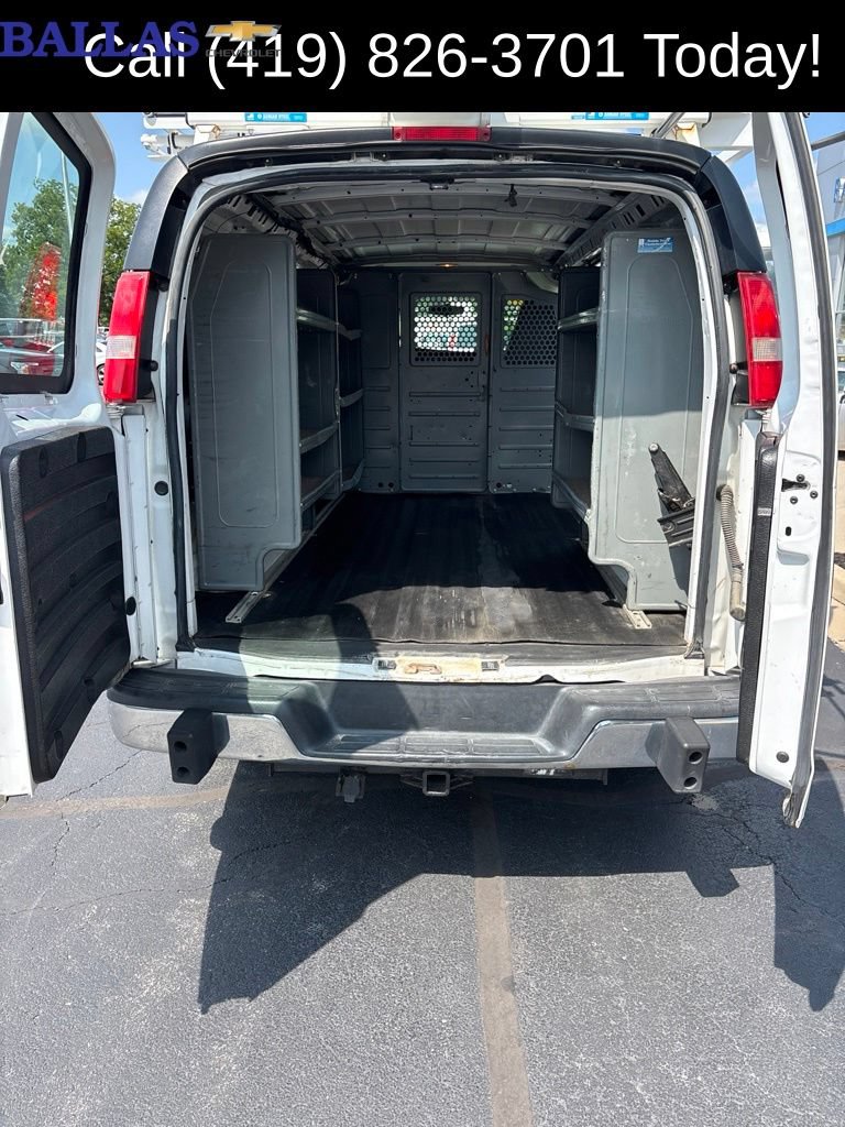 Used 2017 GMC Savana 2500 RWD image 17