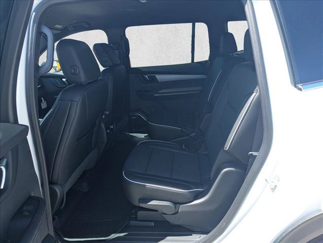 New 2026 Buick Enclave Preferred w/ LPO, Floor Liner Package FWD image 15