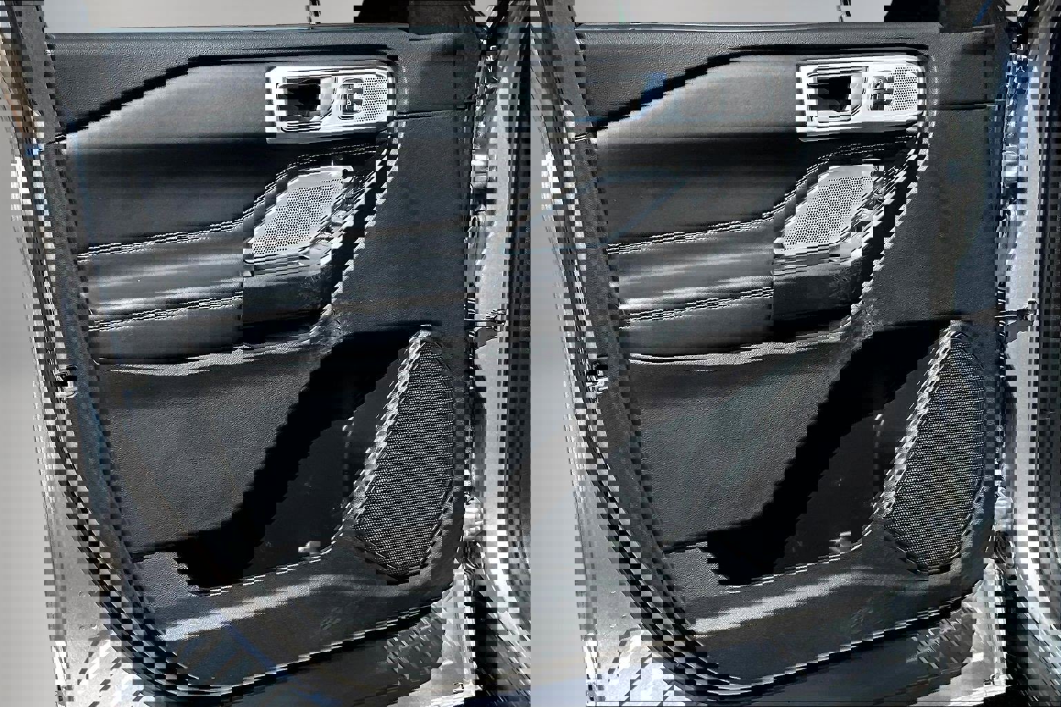 Used 2020 Ford Explorer ST w/ ST High-Performance Pack image 20