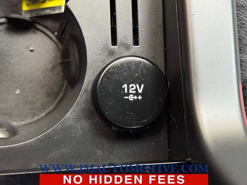 Used 2019 Land Rover Discovery Sport HSE image 33