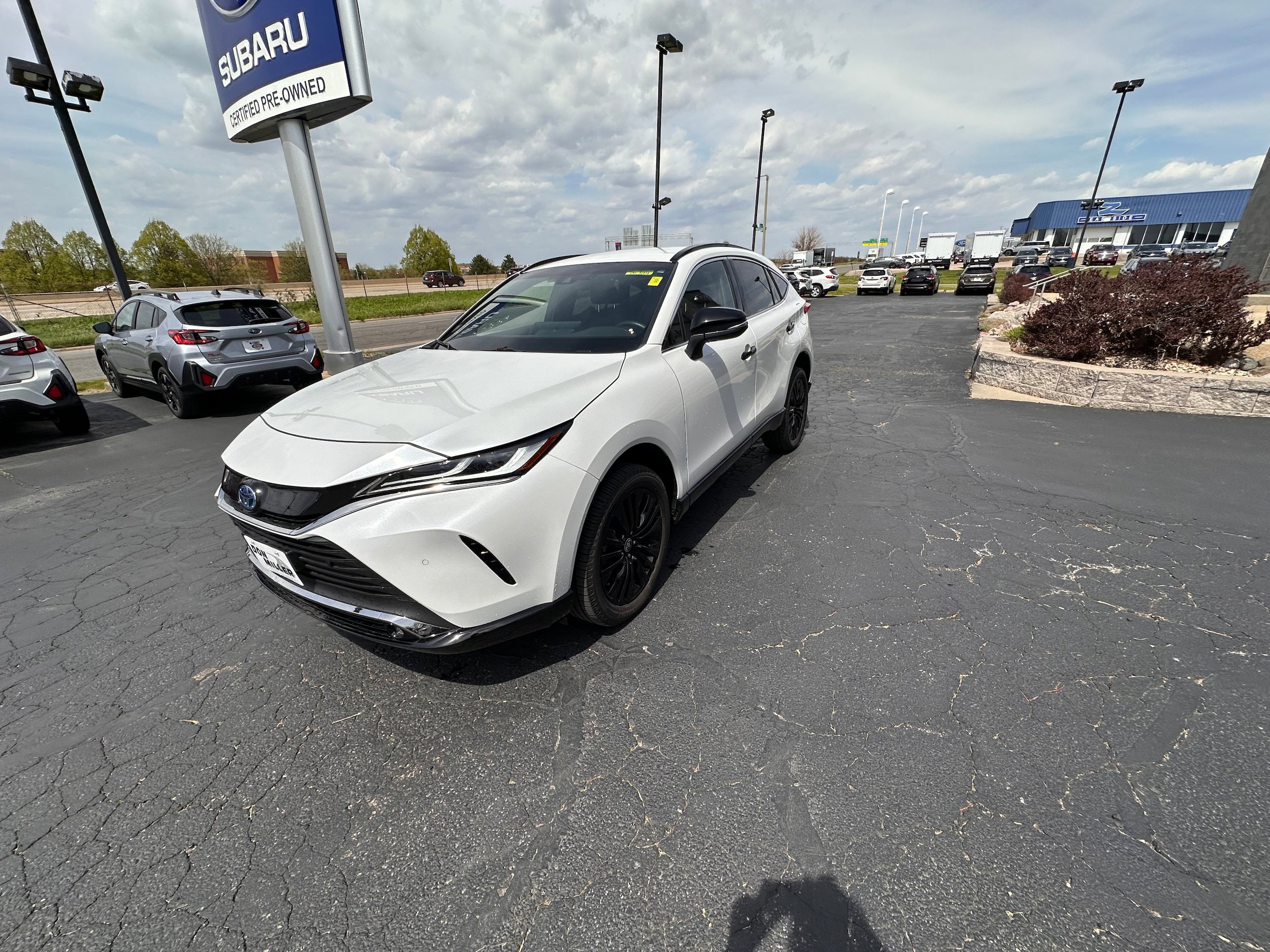 Used 2023 Toyota Venza Nightshade AWD/4WD image 7