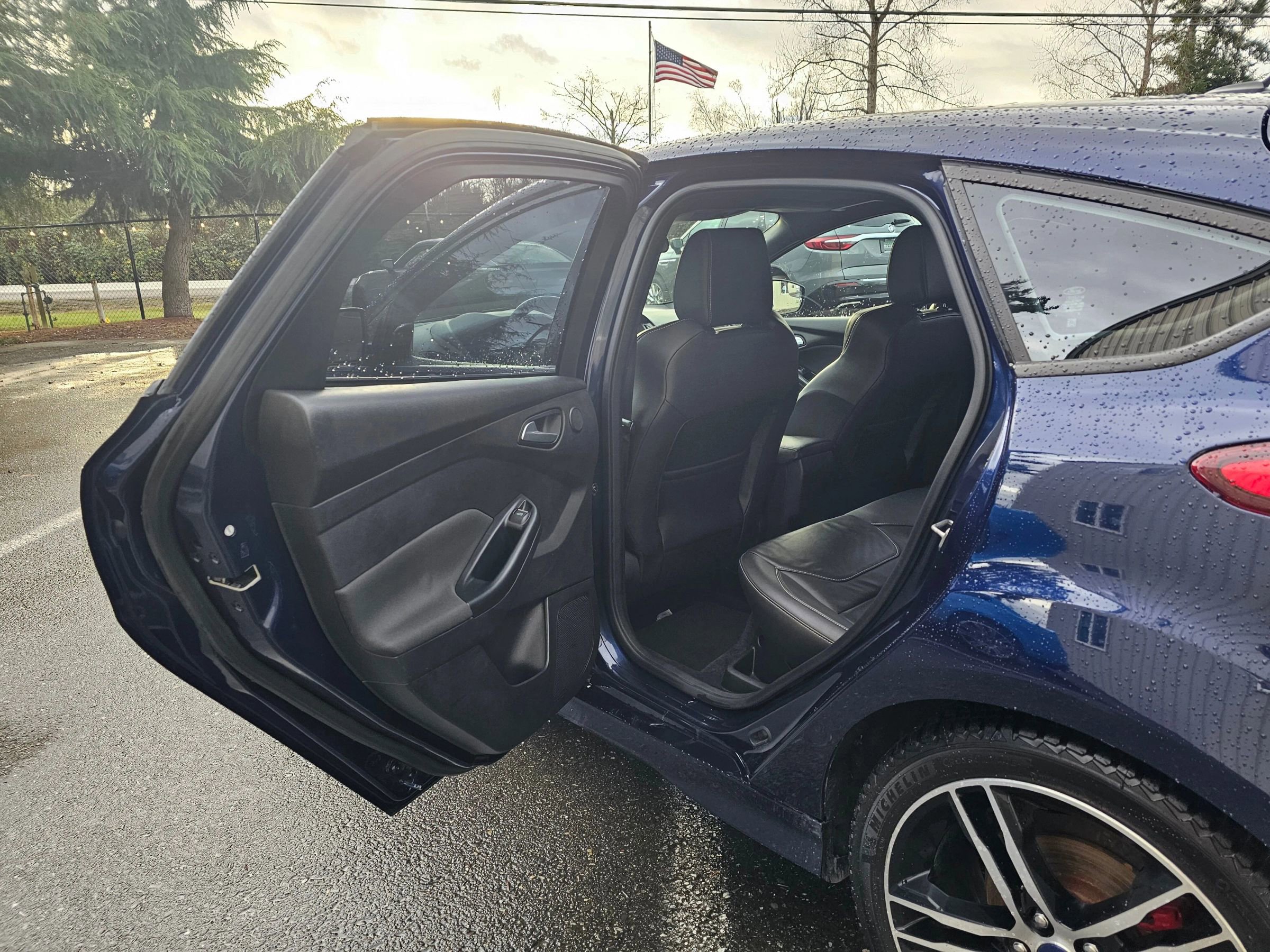 Used 2017 Ford Focus ST image 16